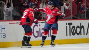 2025 NHL playoff race tracker: Where things stand in each conference with two spots clinched so far