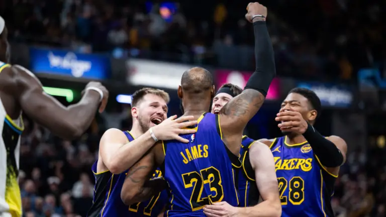 Lakers' LeBron James hits game-winner to salvage one of the worst offensive performances of his career