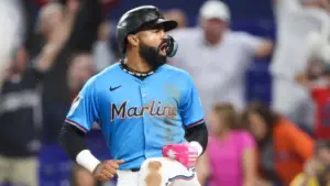 Marlins record third walk-off win vs. Pirates, accomplishing a feat for first time in more than 20 years