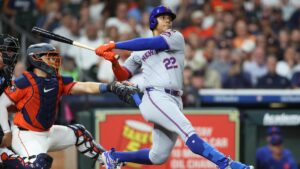 WATCH: Mets' Juan Soto blasts first home run since signing record $765 million contract