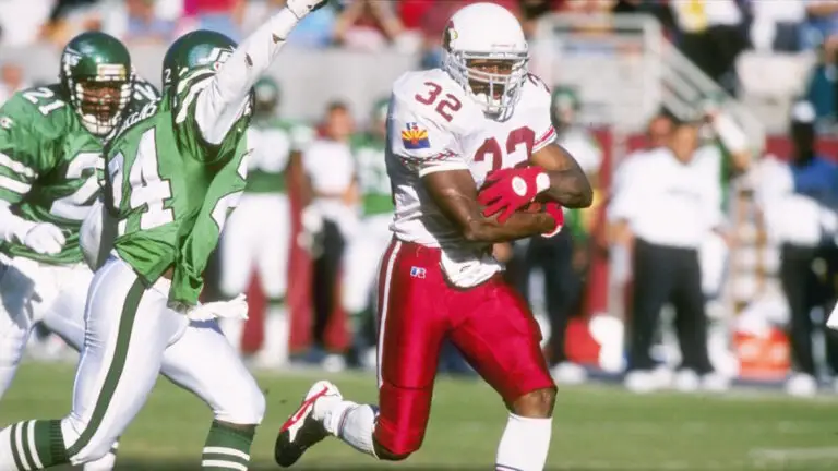 Former NFL running back LeShon Johnson charged with running massive dog-fighting operation