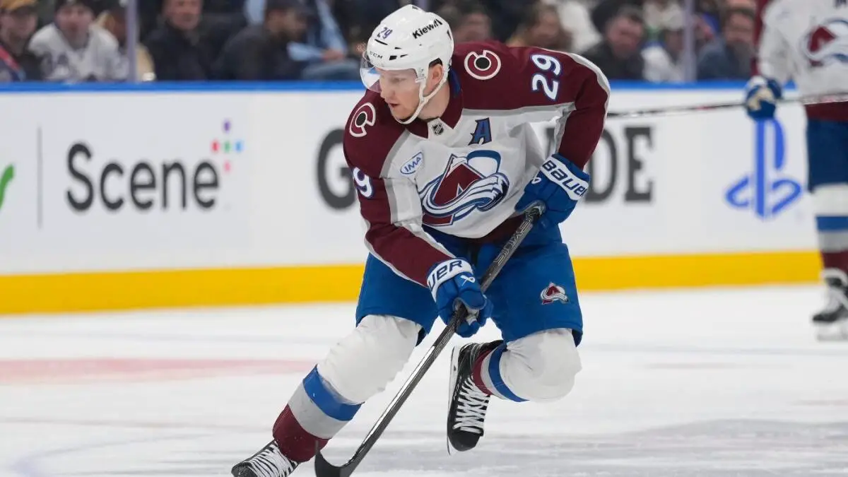2025 Stanley Cup odds, NHL Playoffs picks: Top expert hockey futures best bets, Conn Smythe Trophy predictions