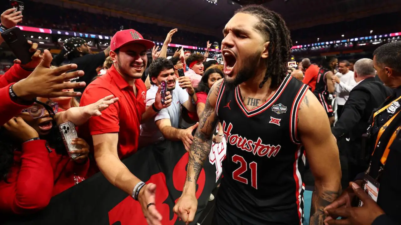 Comeback complete, but Florida awaits Houston in championship quest