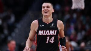 Five best NBA player props, odds for Saturday, April 5: Julius Randle, Tyler Herro picks, bets, more