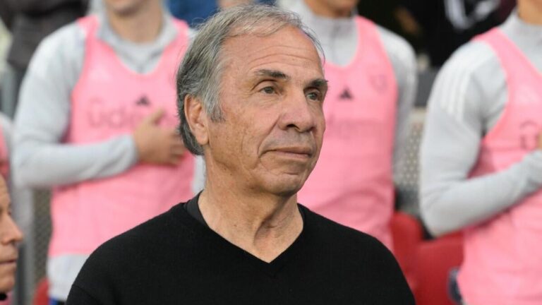 Former USMNT boss Bruce Arena critiques USA soccer team's 'pride,' Mauricio Pochettino's fit