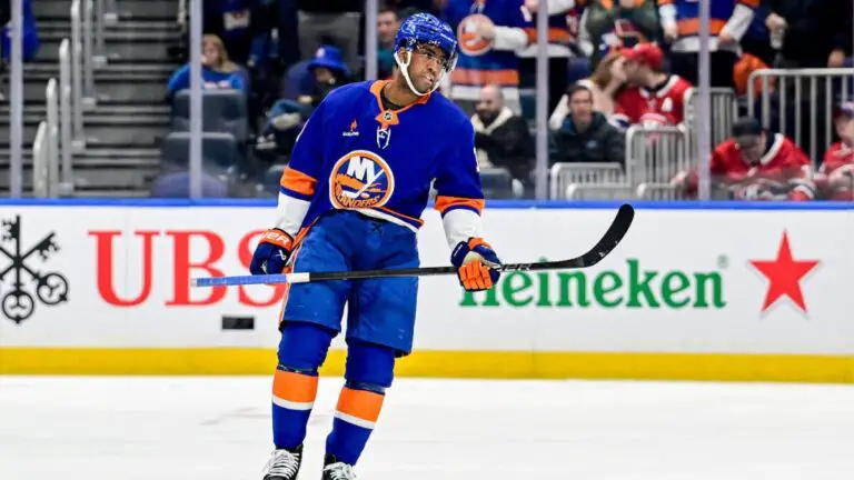 Islanders coach Patrick Roy has blunt assessment of Anthony Duclair's play: 'He was god-awful'
