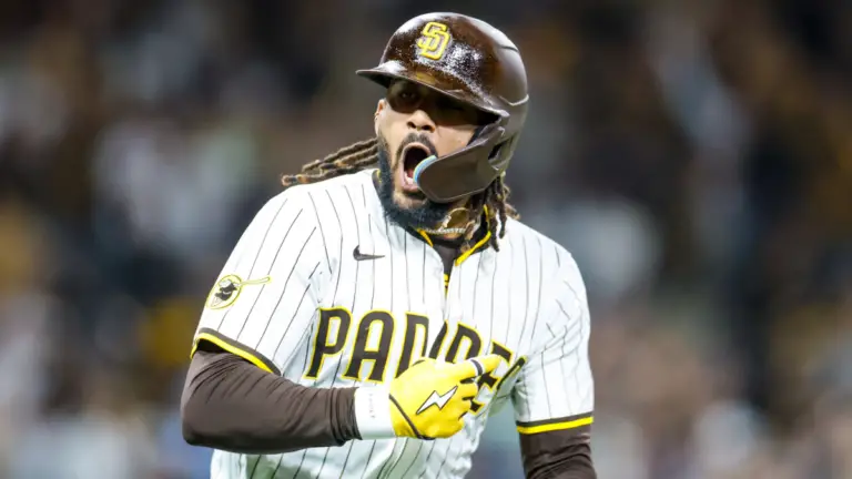 MLB trends: Fernando Tatis Jr. finds new strength while Royals, Phillies face clear weaknesses