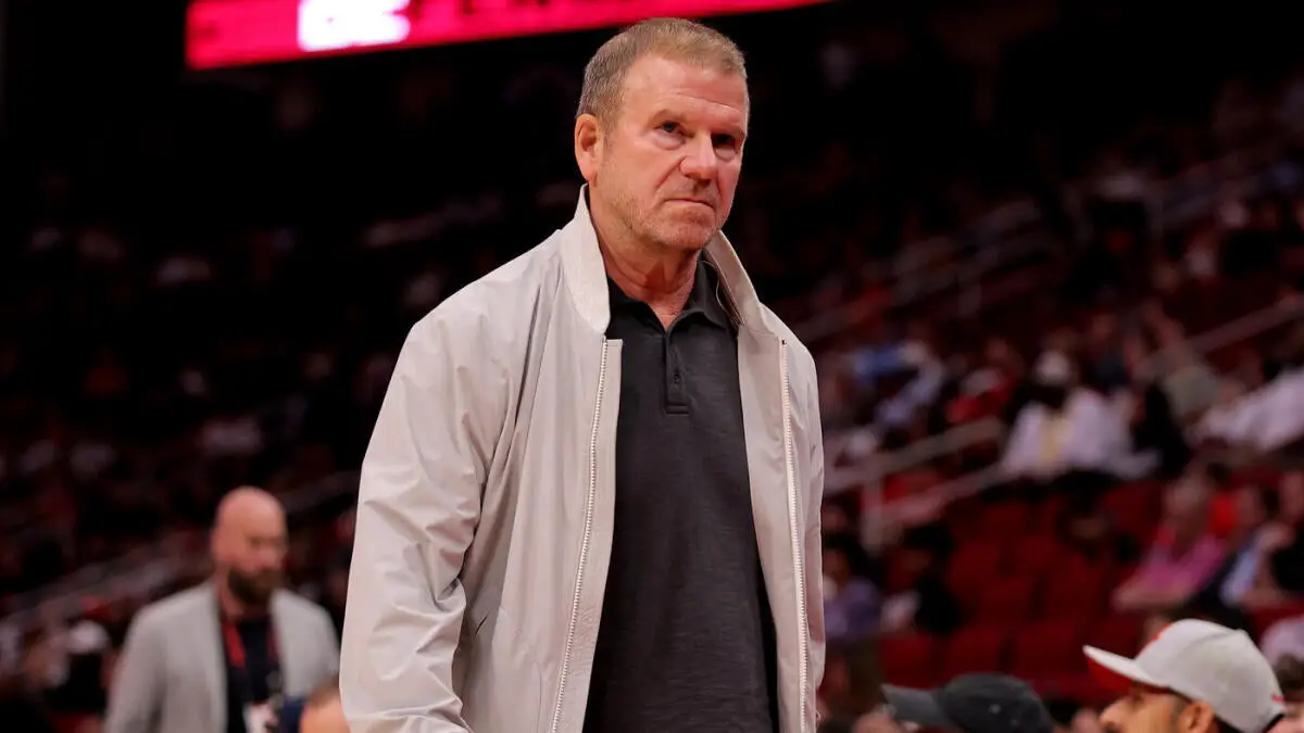 Rockets owner Tilman Fertitta takes jab at Mavericks over 'dumbass' Luka Dončić trade
