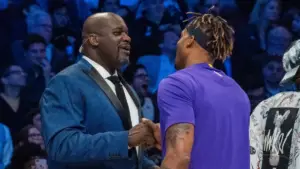 Shaquille O'Neal agrees to walk Dwight Howard out at Hall of Fame induction as legendary big men squash beef