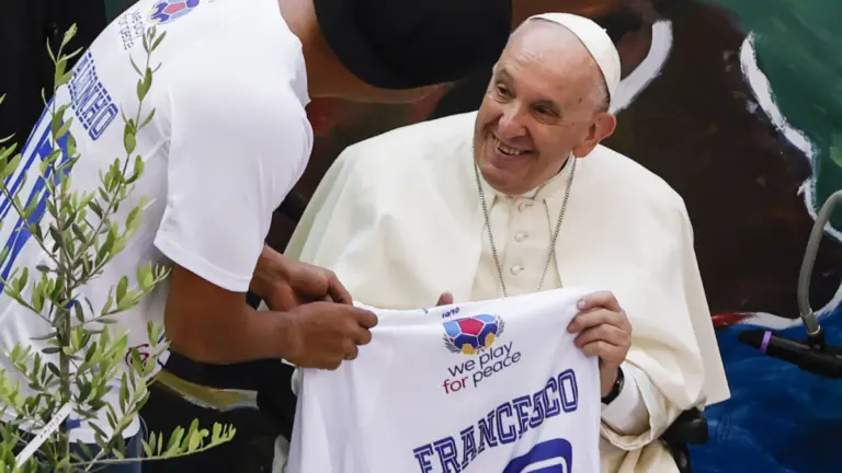 Soccer world reacts to Pope Francis death: Argentina club San Lorenzo remembers him as 'always one of us'