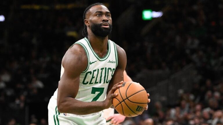Three best NBA player props, odds on Friday, April 25: Use Jaylen Brown, Julius Randle in NBA Playoff bets