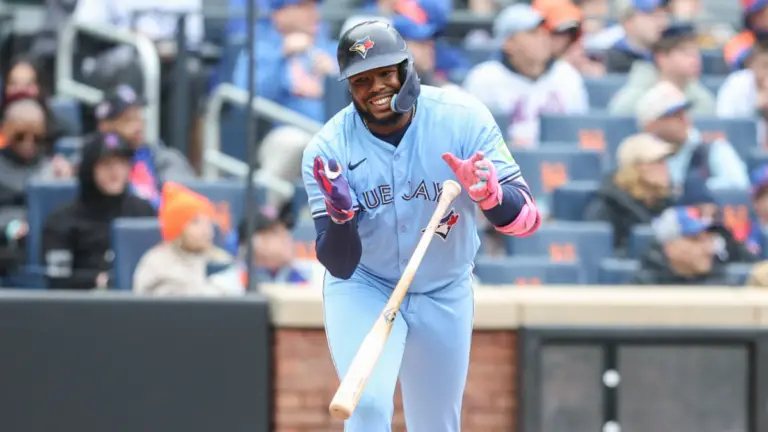 Vlad Guerrero Jr. contract: Explaining what $325M signing bonus means for Blue Jays, a possible work stoppage