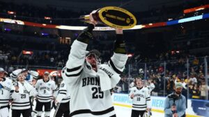 Western Michigan wins the 2025 NCAA DI men's ice hockey championship