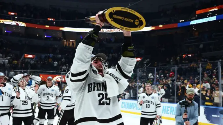 Western Michigan wins the 2025 NCAA DI men's ice hockey championship