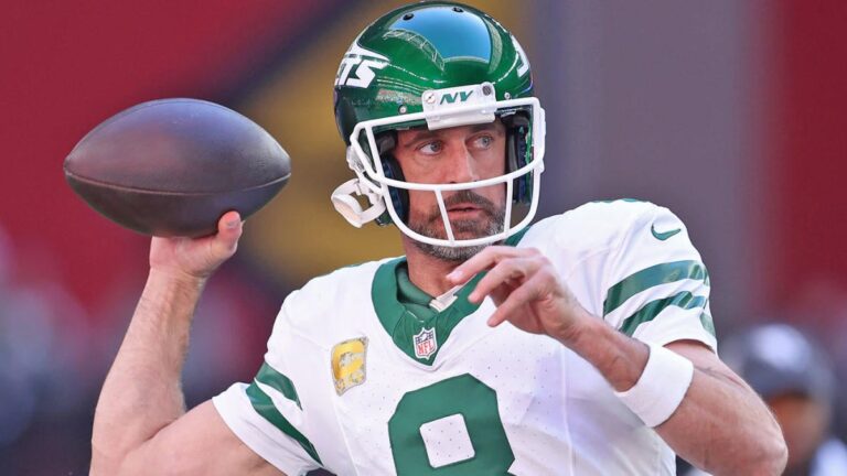 Aaron Rodgers rumors: Steelers haven't received an update on QB's plans with NFL Draft looming