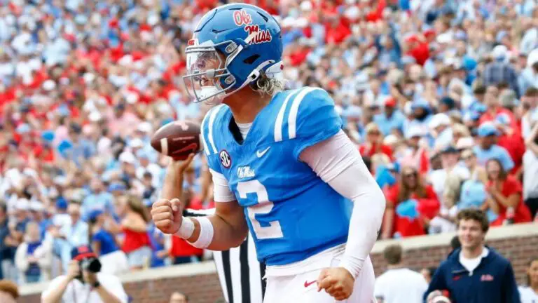 2025 NFL mock draft: Shedeur Sanders falls to Saints, Steelers fill need at quarterback