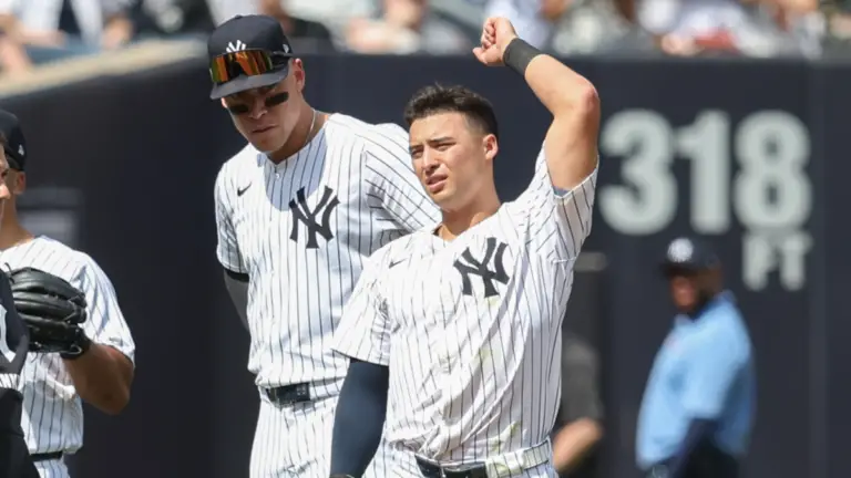 Anthony Volpe injury update: Yankees get 'good news' after shoulder scare, shortstop considered day-to-day