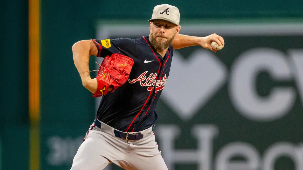 Braves' Chris Sale dazzles vs. Red Sox in first start at Fenway Park since trade: 'I love it here'