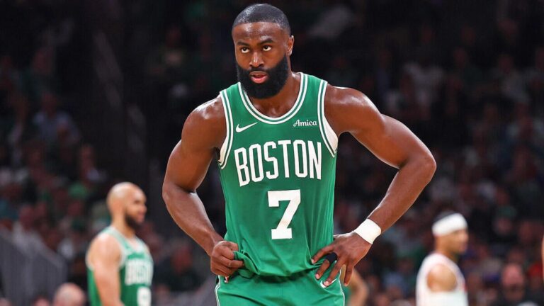 Celtics' Jaylen Brown played with partially torn meniscus in right knee, might need surgery, per report