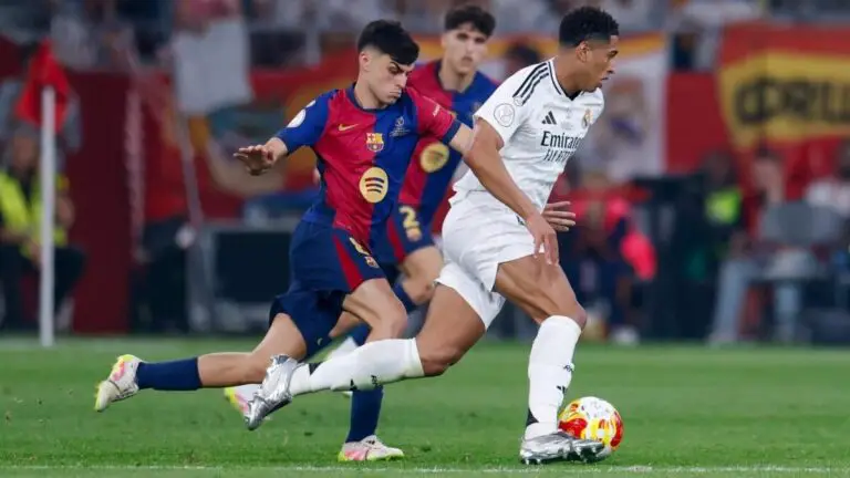 El Clasico predicted lineups, potential starting XI, how to watch: Robert Lewandowski on Barcelona's bench