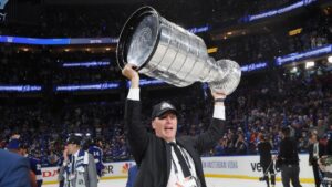 Islanders expected to hire Mathieu Darche as general manager: Front office exec won two titles with Lightning