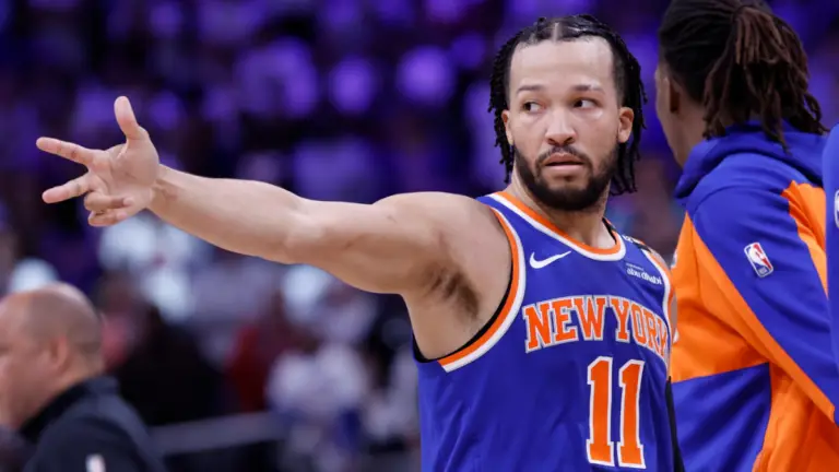 Jalen Brunson sends Knicks fans, celebrities into a frenzy with game-winning 3-pointer to eliminate Pistons