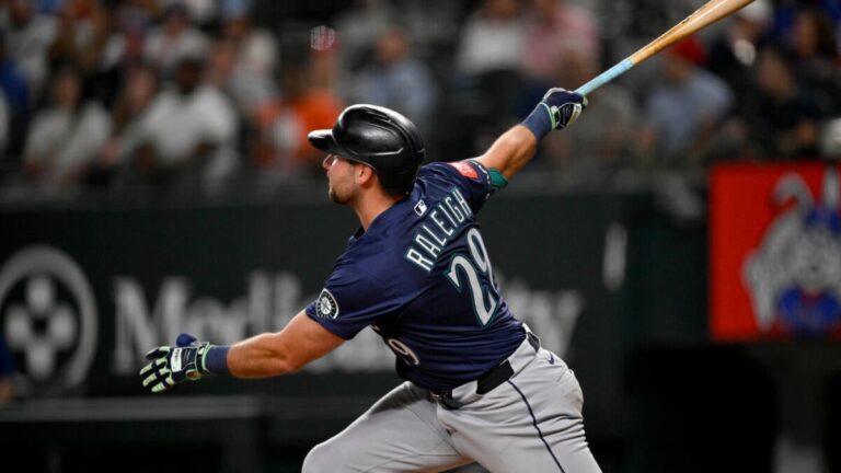 MLB DFS: Top DraftKings, FanDuel daily Fantasy baseball picks, lineups, advice for Monday, May 5, 2025
