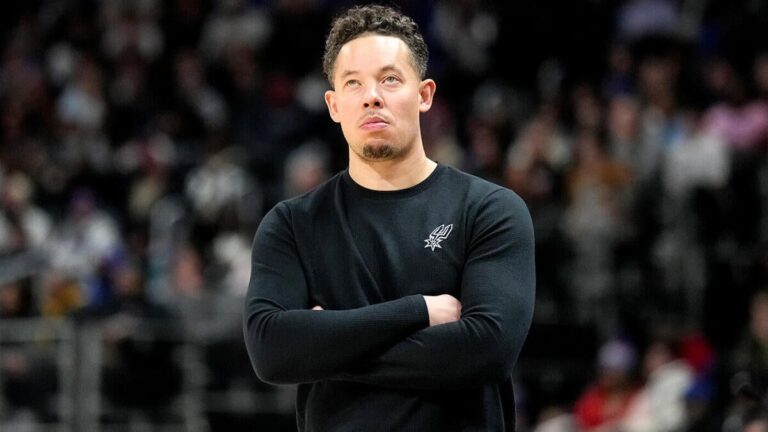 Spurs hire Mitch Johnson as Gregg Popovich's replacement after legendary coach steps down
