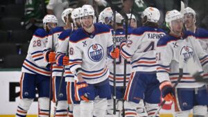 Stars vs. Oilers: Scores, schedule, Game 3 prediction, odds, expert pick, start time, TV channel
