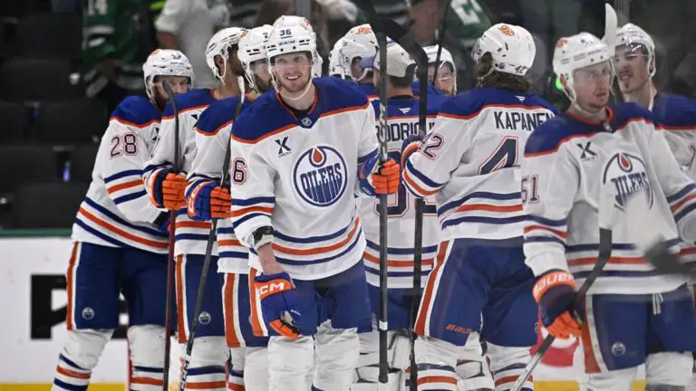 Stars vs. Oilers: Scores, schedule, Game 3 prediction, odds, expert pick, start time, TV channel