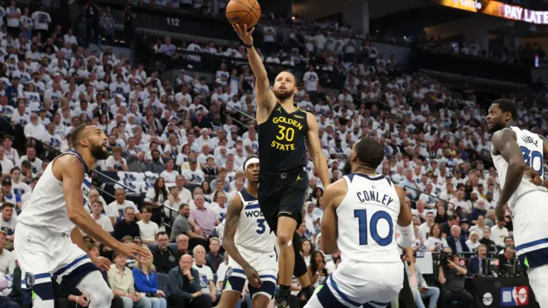 Stephen Curry injured in Warriors' win; Pacers stun Cavaliers; Inter into Champions League final