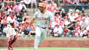 Texas, LSU top final college baseball Power 10 rankings