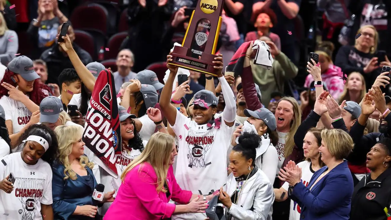 The 10 undefeated women's basketball national champions