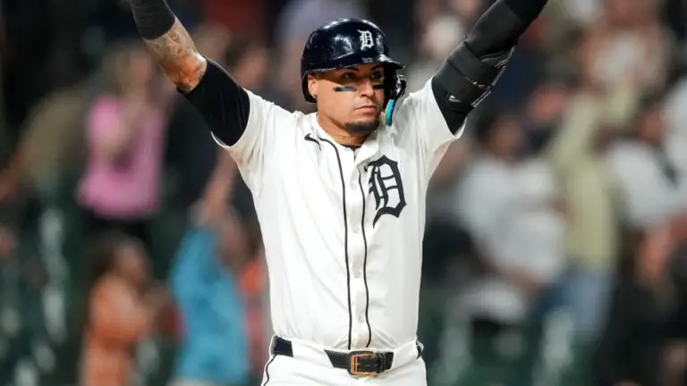 Tigers' Javier Báez continues shocking renaissance as walk-off blast caps two-homer game