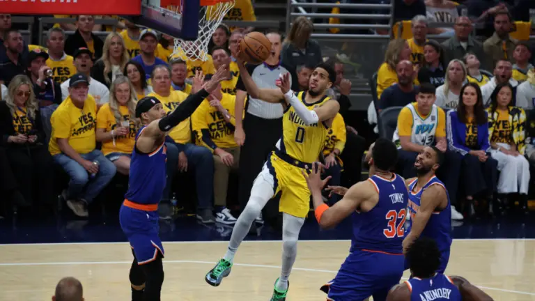 Today's best bets: Knicks-Pacers, Yankees-Dodgers highlight top picks from model, experts