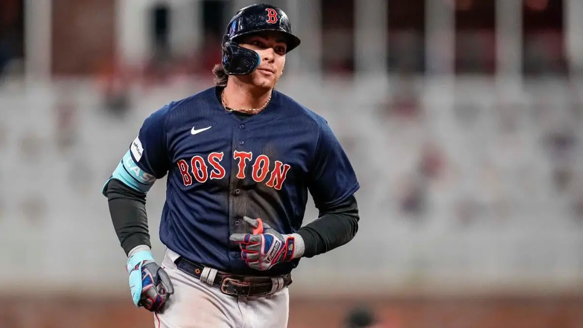 Triston Casas injury: Red Sox first baseman placed on IL after suffering ruptured left patellar tendon