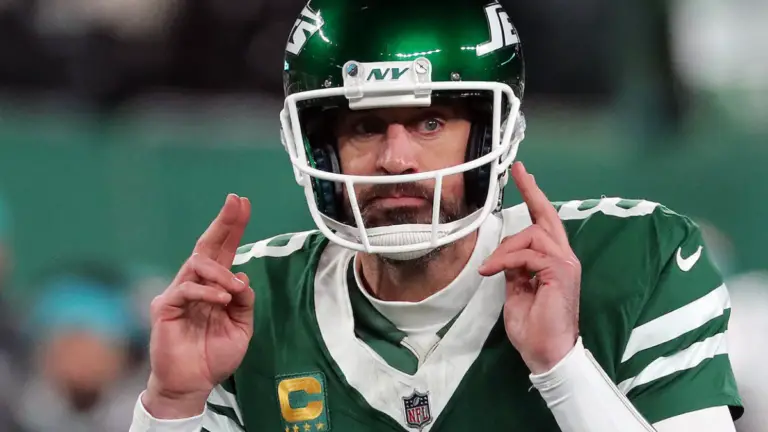 Steelers owner Art Rooney updates Aaron Rodgers timeline, expects decision