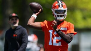 Projecting when Cam Ward, Shedeur Sanders, other rookie quarterbacks will make their NFL debuts