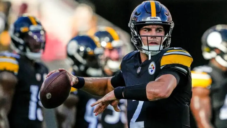 Steelers QB Mason Rudolph recalls memorable first encounter with Aaron Rodgers: 'He went out of his way'