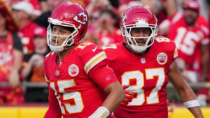 Chiefs' Patrick Mahomes says Travis Kelce not acting like someone who may be going into their 'last ride'