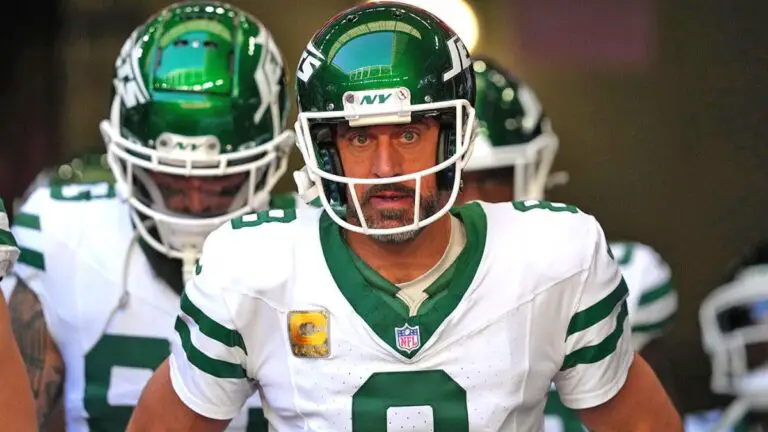 Steelers minority owner says Aaron Rodgers situation is 'more complex than artificial intelligence'