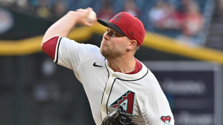 Free MLB player props, odds for June 1: Use Corbin Burnes, Carlos Correa, Shohei Ohtani for Sunday MLB picks