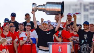 NHL free agency tracker: Sam Bennett re-signs with Panthers on eight-year deal, Tavares returns to Maple Leafs