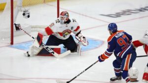 Oilers vs. Panthers odds, line, NHL playoff predictions, free picks: 2025 Stanley Cup Final Game 1 bets