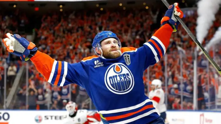 Panthers vs. Oilers odds, line, top NHL predictions, free picks: 2025 Stanley Cup Final Game 3 best bets
