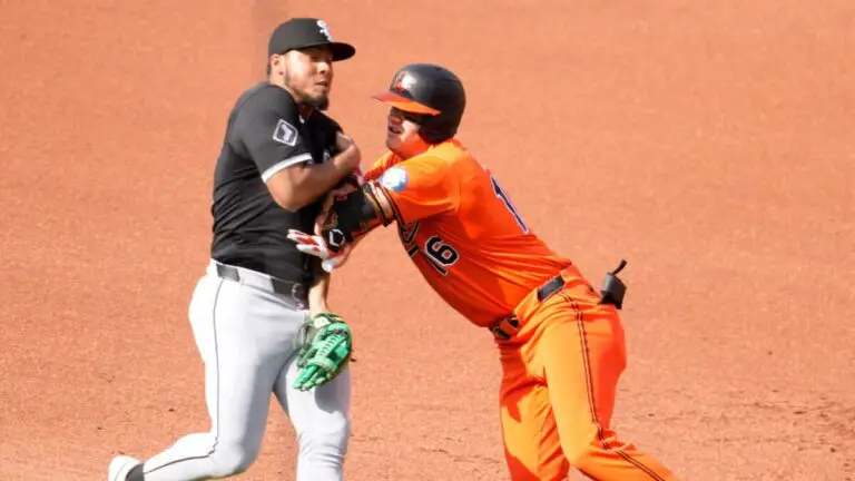 WATCH: Benches clear in Orioles vs. White Sox after Coby Mayo attempts to draw obstruction call with shove