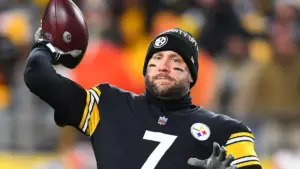 Steelers great Ben Roethlisberger would take Aaron Rodgers in his prime over Patrick Mahomes