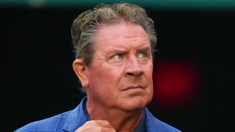 Here's what concerns Hall of Famer Dan Marino about Aaron Rodgers' new deal with Steelers