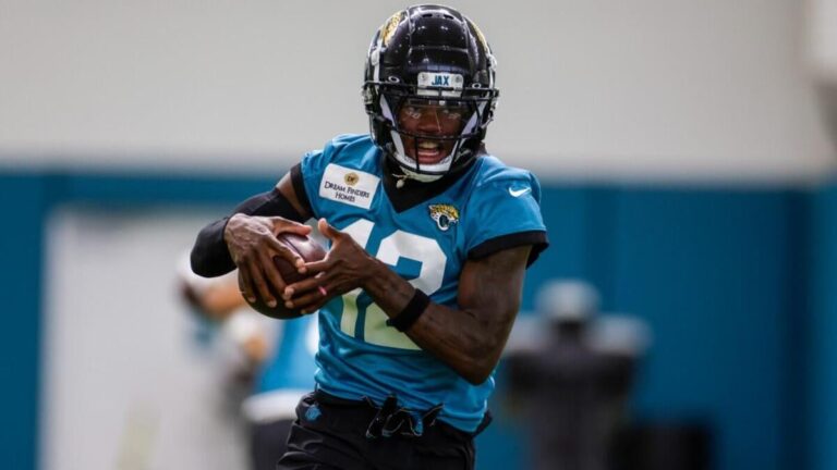 2025 NFL Draft first-round pick contract tracker: Travis Hunter headlines 3 rookies who still haven't signed