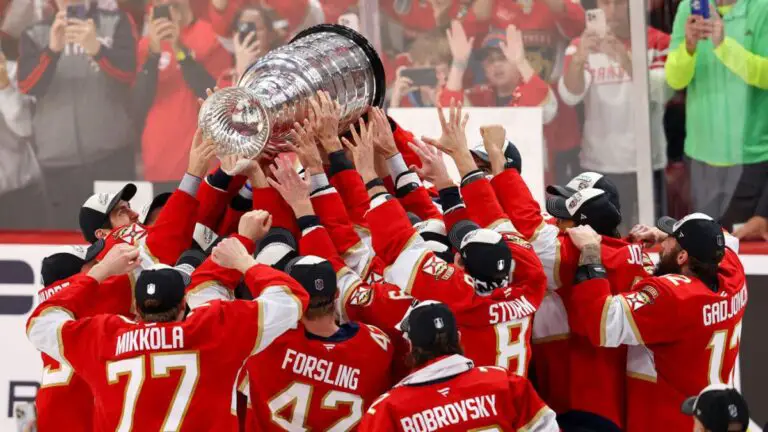 2025-26 NHL schedule release: Panthers to raise Stanley Cup banner vs. Blackhawks on opening night